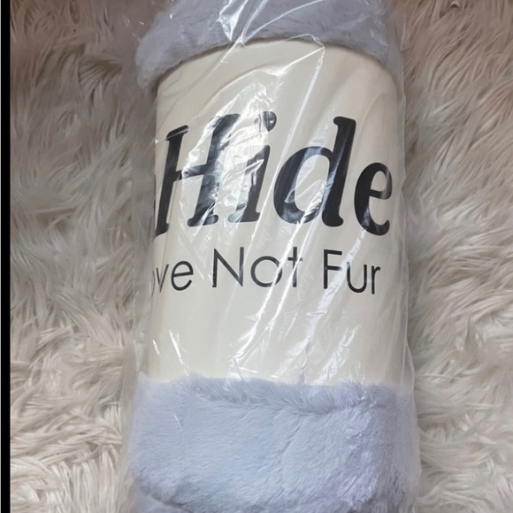 - Unhide Lil’ Marsh grey new last one will ship next day - Picture 2 of 2